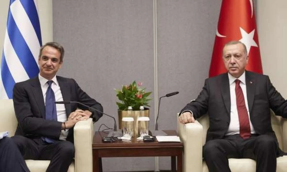 Πέτσας: Στο τραπέζι τηλεφωνική επικοινωνία ή συνάντηση Μητσοτάκη – Ερντογάν